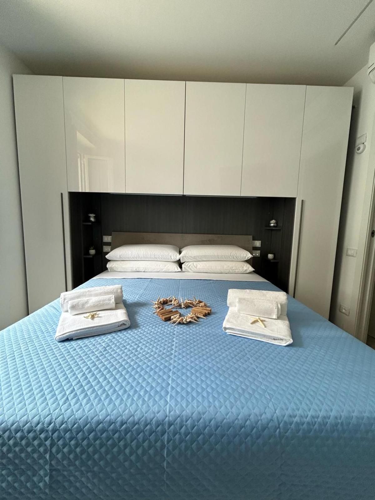 Mary House * Vasto